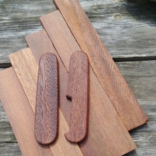WOOD - merbau - scales or mounted pocket knife - 91mm